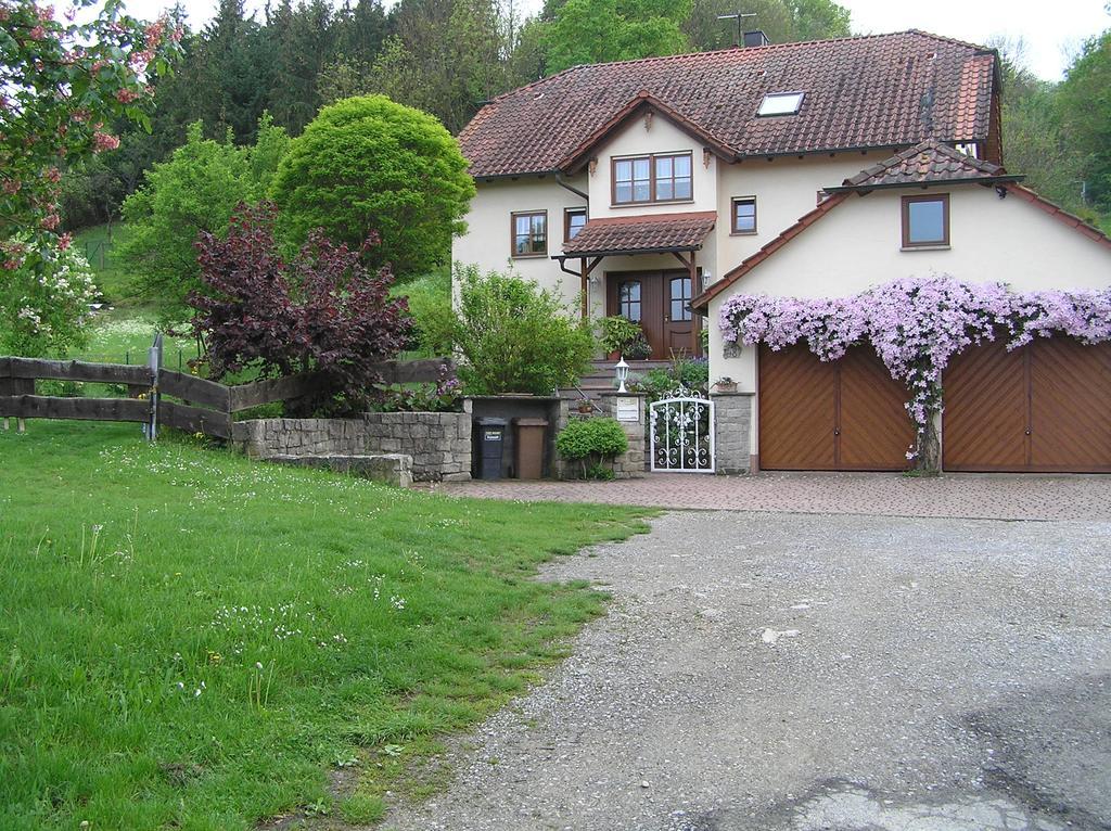 Ferienwohnung Am Alten Berg Оксенфурт Экстерьер фото